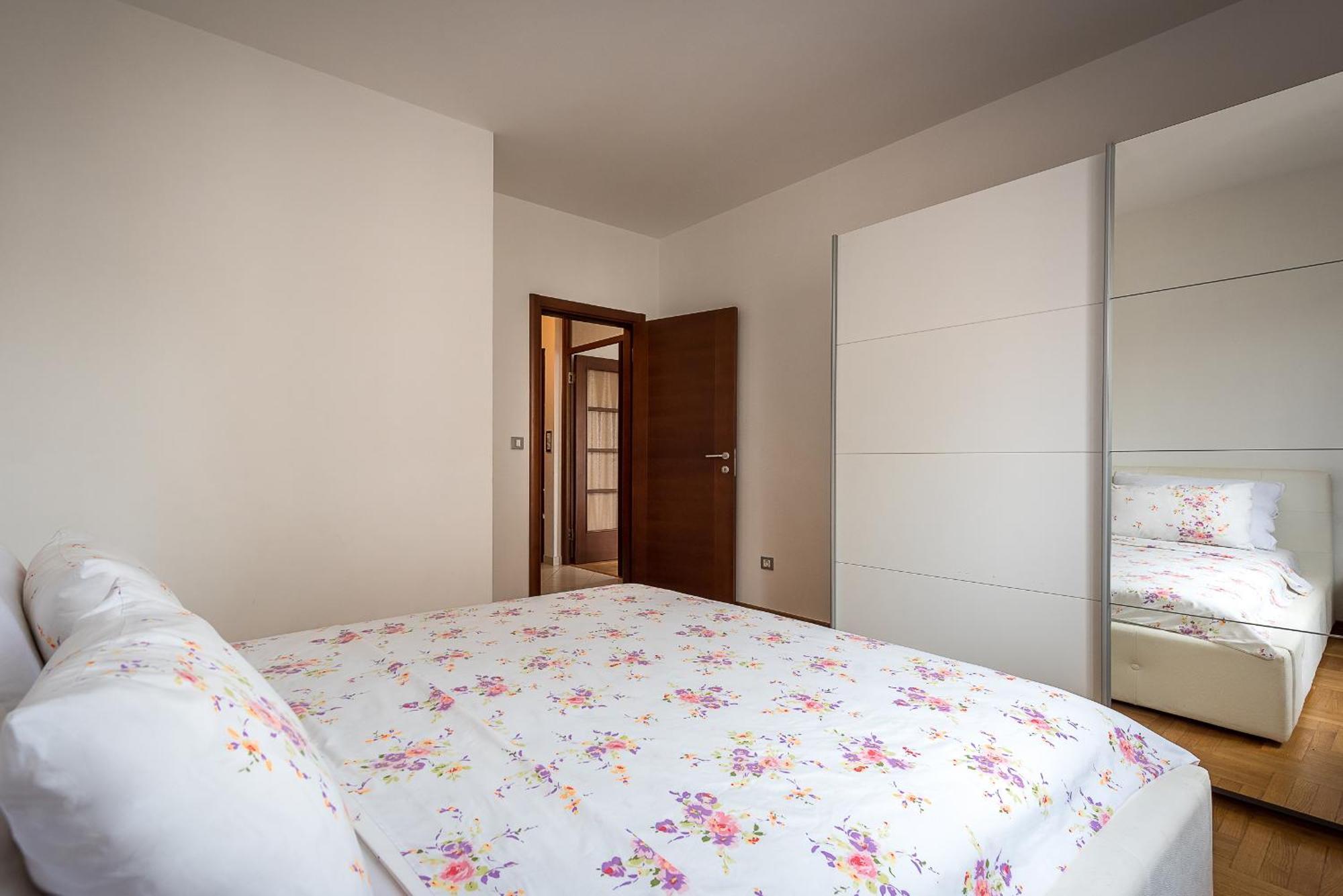 Apartments Montreal Будва Екстериор снимка