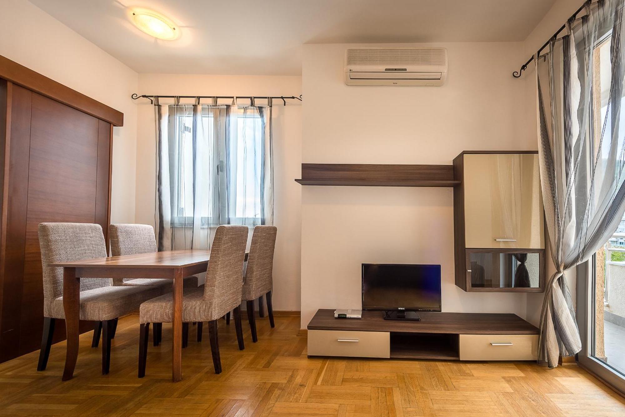 Apartments Montreal Будва Екстериор снимка
