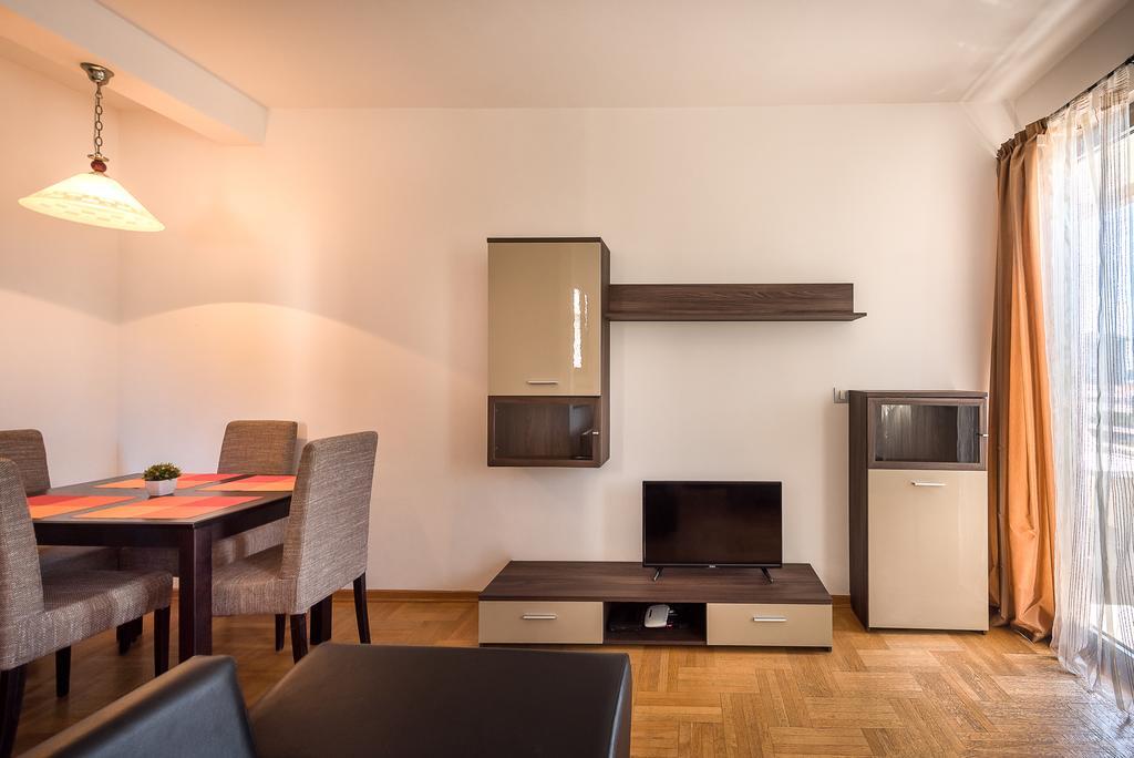 Apartments Montreal Будва Екстериор снимка